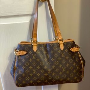 Rare LOUIS VUITTON Batignolles shoulder bag